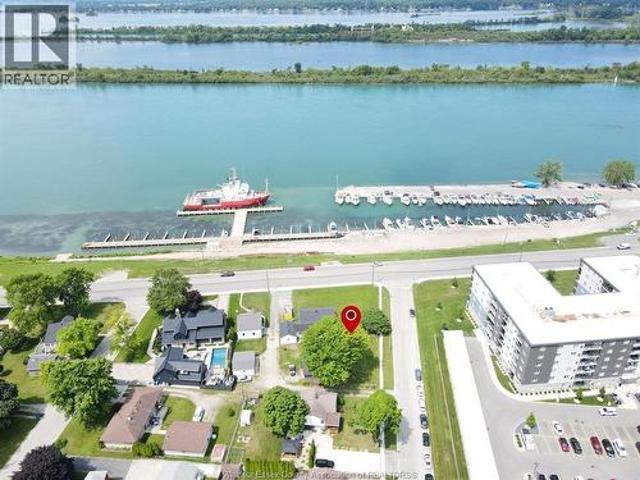 209 Sandwich Street North, Amherstburg, ON, N9V 2V4 house for sale | Listing ID 26016 | Royal LePage