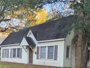 209 W GREEN ST, MARION, AL 36756