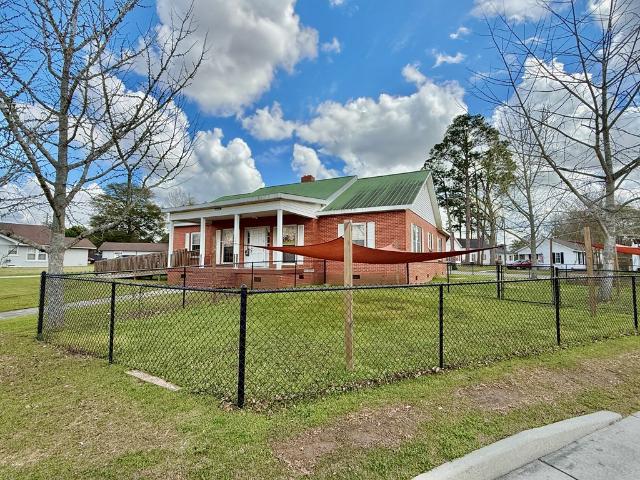 209 W Main Street