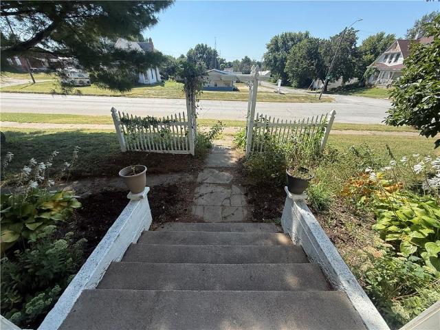 209 W Nodaway Street