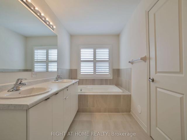 20 50 Edinburgh Drive, Brampton