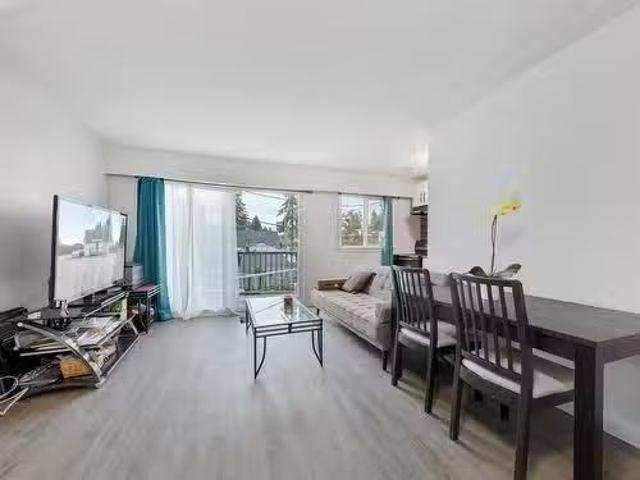 20 21555 Dewdney Trunk Road, Maple Ridge, BC, V2X 3G6 Single.
