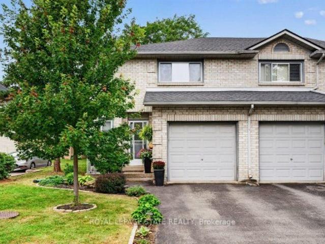 20 2 Royalwood Court, Hamilton, ON, L8E 4Y9 townhouse for sale | Listing ID X13815 | Royal LePage