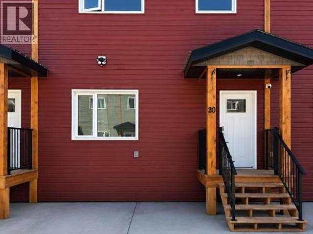 20 30 Goddard Way, Whitehorse, YT, Y1A 0R6 house for sale | Listing ID 17426 | Royal LePage