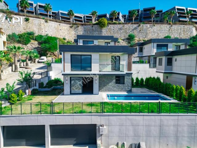 20 Temmuza Kadar Geçerli %50 Peşin,kalanı 0 Faizle 12 Ayda Öde