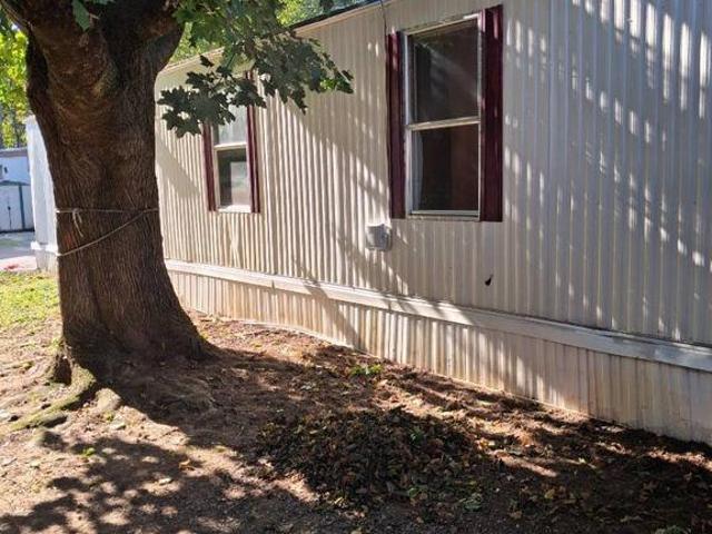 20 Town Mills Mobile Home Park