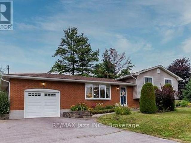 20 Twin Lane, Brighton, ON, K0K 1H0 house for sale | Listing ID X13624 | Royal LePage