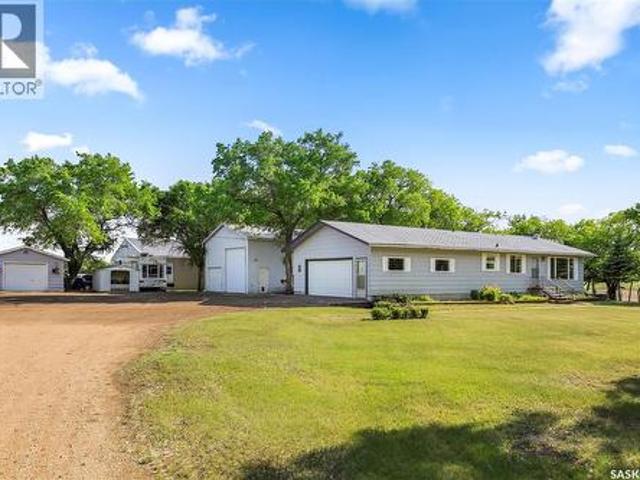 20 Vanscoy Rd Equine Acreage, Vanscoy Rm No. 345, SK, S7K 3J6 Luxury House for sale | Listing ID SK039766 | Royal LePage Carriage Trade Luxury Properties