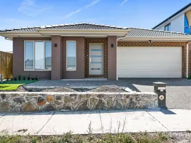 20 Valdese Road, Wollert, VIC 3750 House for Rent