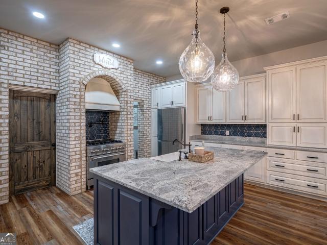 20 Waterford Cove