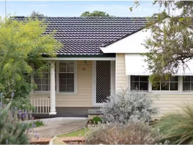 20 Willoughby St, Charlestown House for rent Listed by Rental.