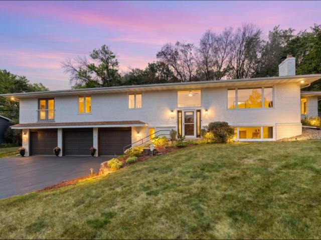 20 Willow Wood Drive