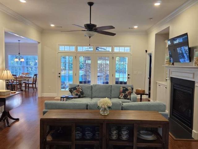 20 Wiscasset Way
