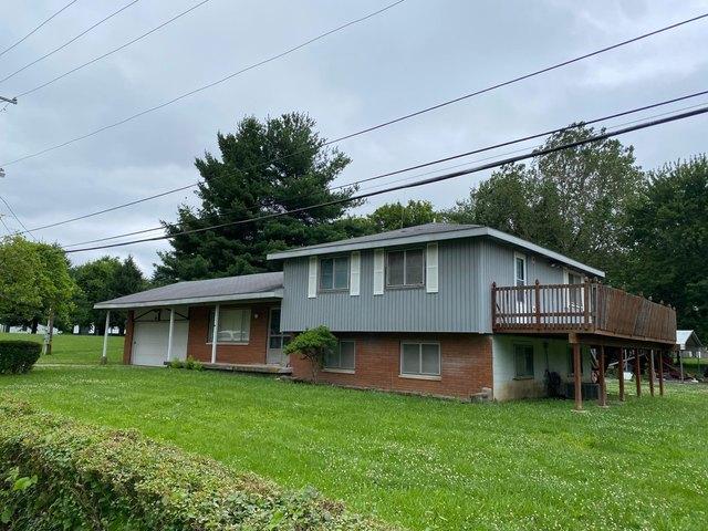 20 Worth Dr, Hebron, OH 43025