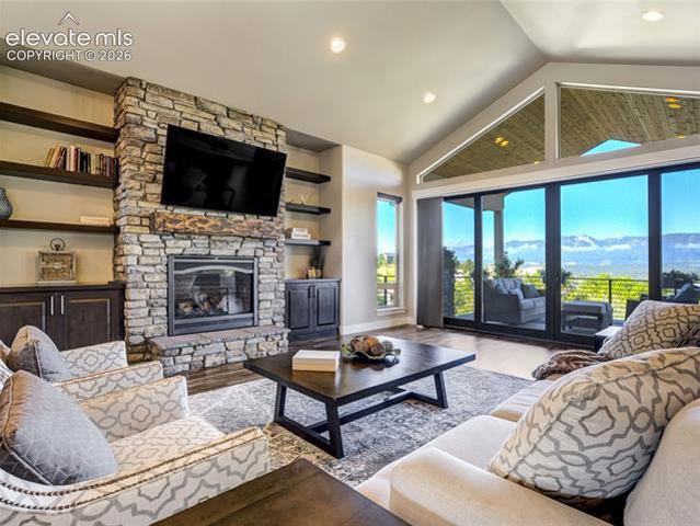 20 Wuthering Heights Drive