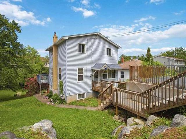 20 Acorn Road, Spryfield, NS, B3P 1G8 house for sale | Listing ID 202616 | Royal LePage