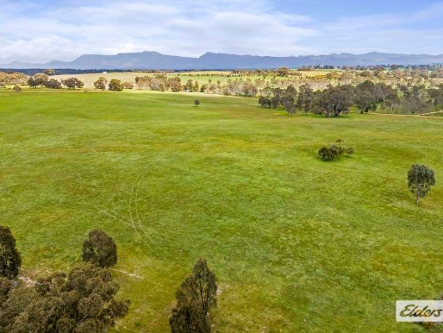 20 Acre Private Country Escape with Grampians Views