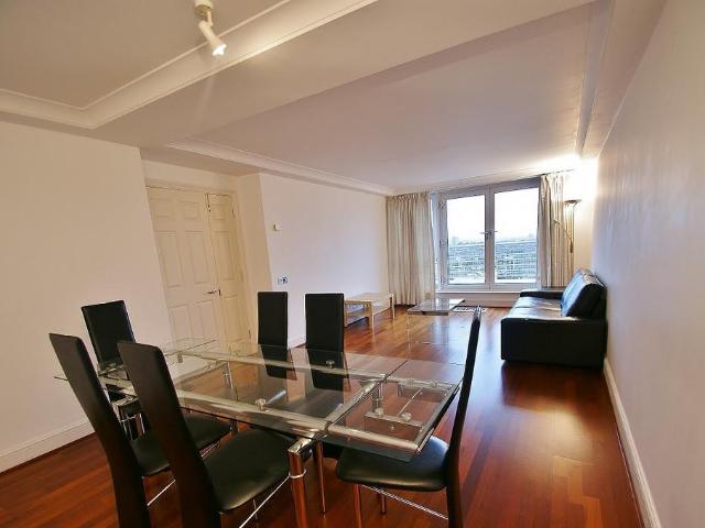 20 Abbey Road, NW8 2 bed flat to rent £3,467 pcm £800 pw