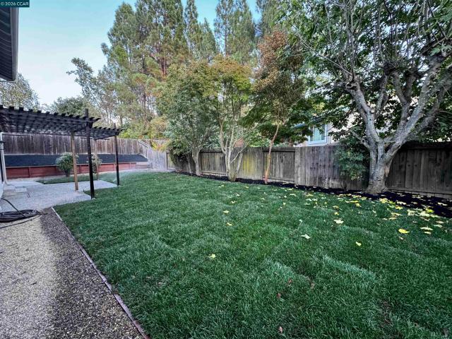 20 Alhambra Hills Dr