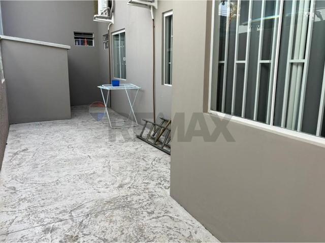 20 Área Útil Kitnet Alugar, 1 Dormitórios localizado em Centro, Balneário Camboriú, Santa Catarina, 88330398 | Brasil