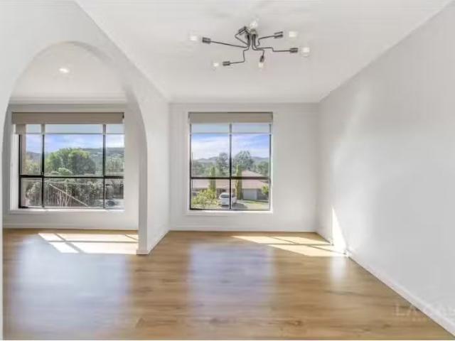 20 Badcoe Street, Gowrie House for rent Listed by Archer Li o.