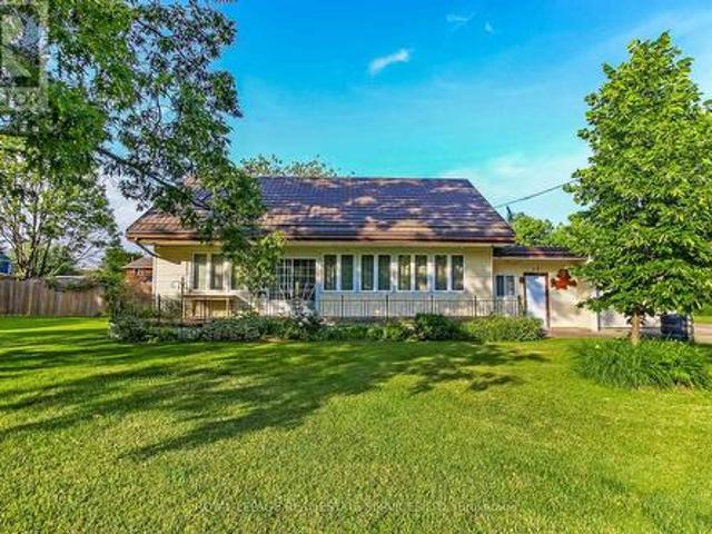 20 Bayview Avenue, Norfolk, ON, N0E 1P0 house for sale | Listing ID X13446 | Royal LePage