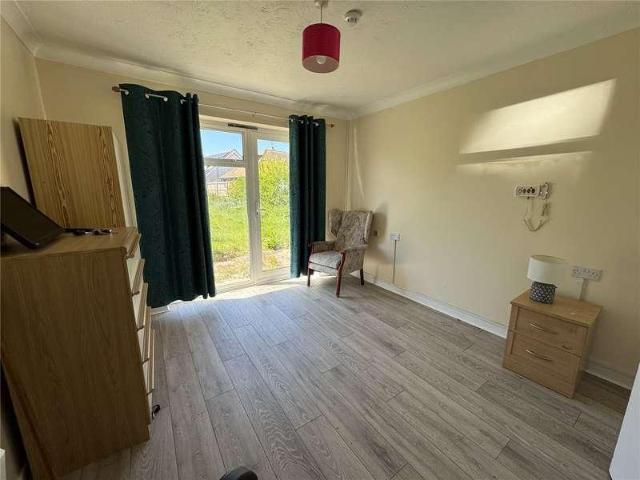 20 bed house for sale