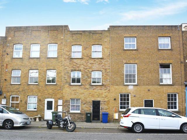 20 bedroom block of apartments for sale