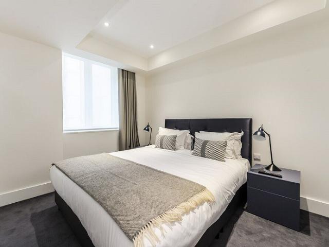 20 Bolingbroke Road, London, W14