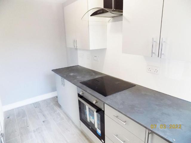 20 Blackhall Street, Flat 0/3. 1 bed flat to rent £565 pcm £130 pw