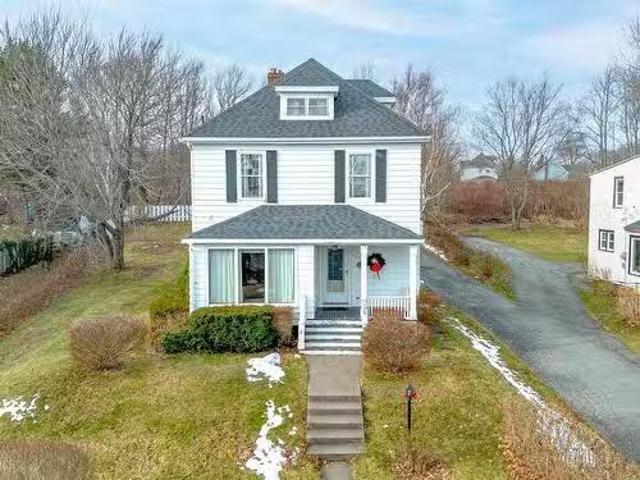 20 Brown Street, Sydney Mines, NS, B1V 2Y5 house for sale L.