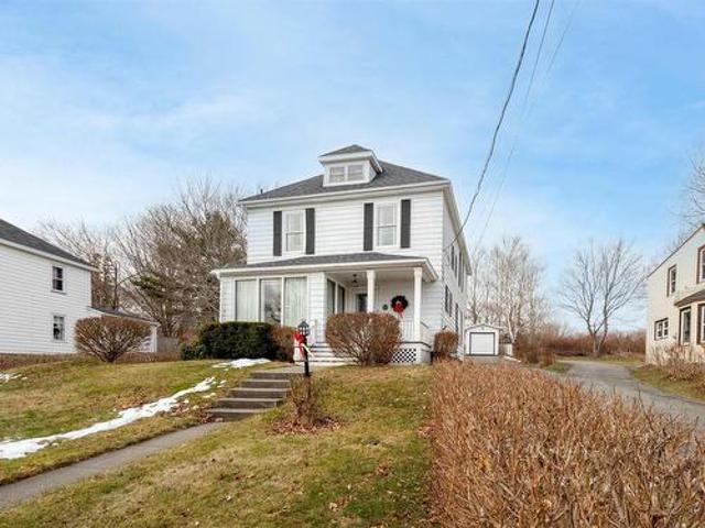 20 Brown Street, Sydney Mines, NS, B1V 1E8 house for sale | Listing ID 202529 | Royal LePage