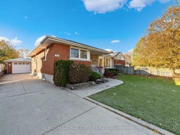 Stoney Creek, Hamilton, Ontario - Parking