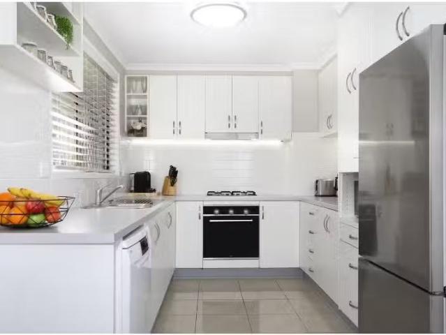 20 Burgess Street, FIGTREE House for rent Listed by The Leasi.