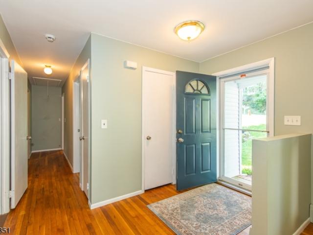 20 Byron Pl