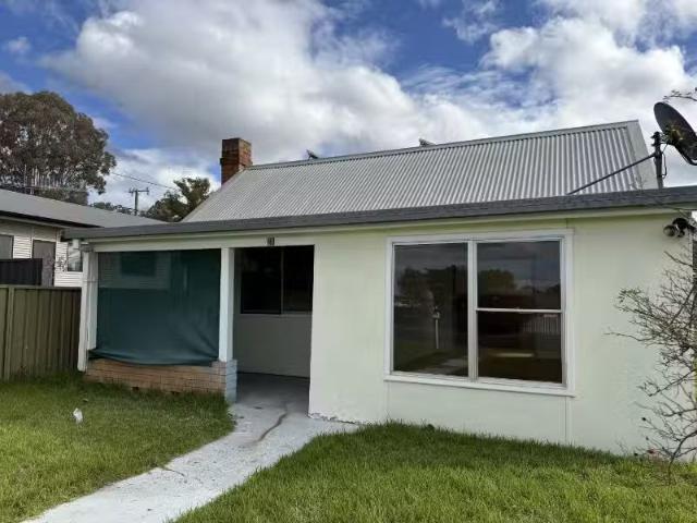 20 Camp St, fish ABARABRAN House for rent Listed by Kate John.