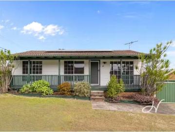 20 Cams Boulevard, Summerland Point House for rent Listed by.