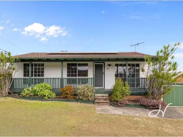20 Cams Boulevard, Summerland Point House for rent Listed by.