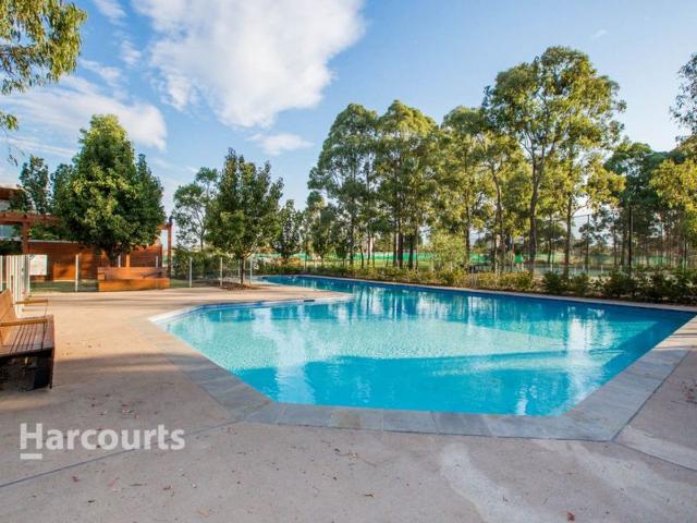 20 Caddies Boulevard, ROUSE HILL, NSW 2155