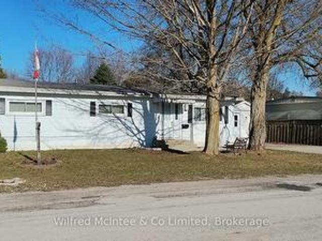20 Cardinal Street, Brockton, ON, N0G 2V0 house for sale | Listing ID X12886 | Royal LePage