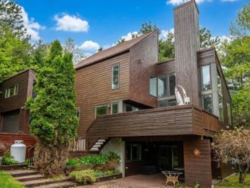 20 Ch. Ovila, Mont Tremblant, QC, J8E 2G8 house for sale | Listing ID 9582 | Royal LePage