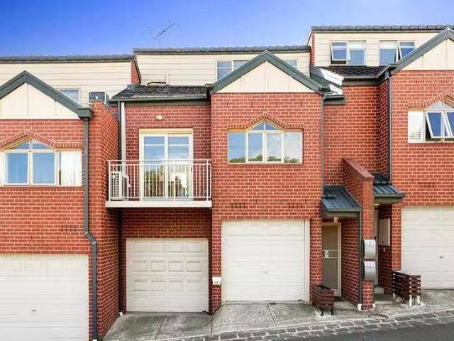 20 Coopers Lane, Kensington, VIC 3031