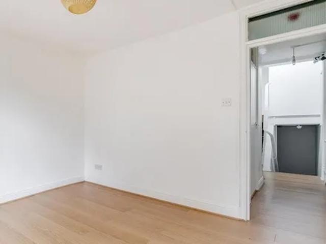 20 Croxley Road, London, W9 3HL, United Kingdom | 4 bed duplex for rent #140800154 | Rentberry