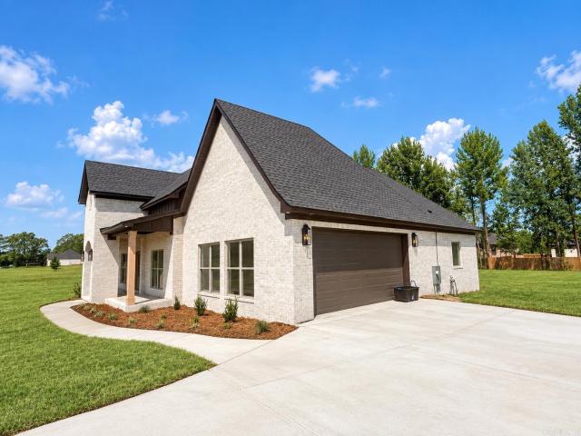 20 Crescent Cove