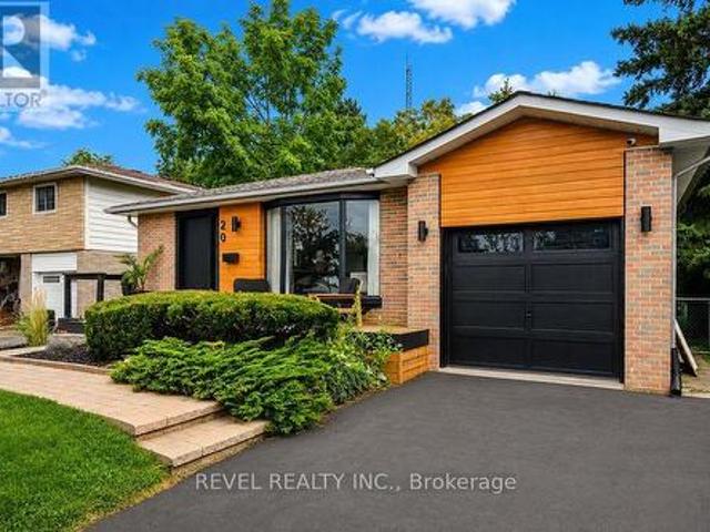 20 Cynthia Court, Barrie, ON, L4M 2X4 house for sale | Listing ID S13673 | Royal LePage