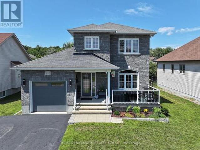 20 Dune Street, Russell, ON, K0A 2M0 house for sale | Listing ID X13594 | Royal LePage