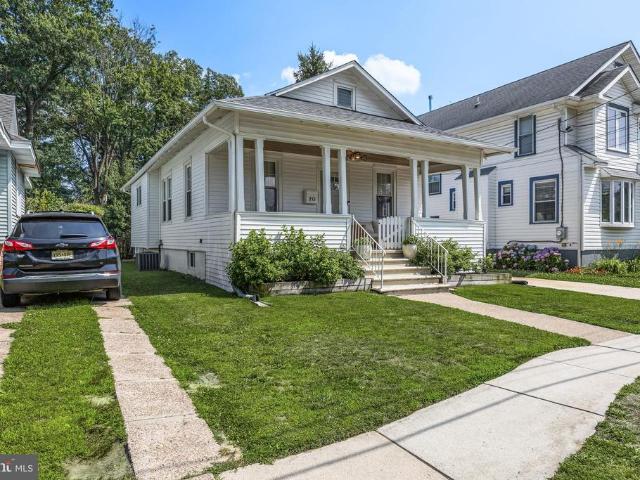 20 E Walnut