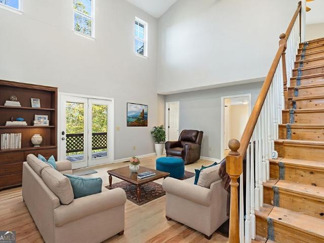 20 Eagle Heights Road