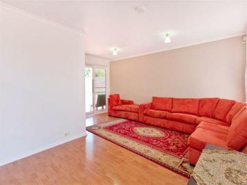 20 Edeys Run, Hampton Park VIC