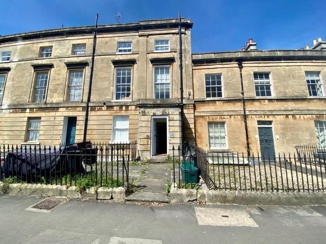 20 Elm Place, Bath BA2 2 bed maisonette to rent £1,500 pcm £346 pw